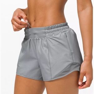 Lululemon Hotty Hot Short 4” tall Emboss